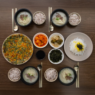 고소한 사골 설렁탕 정식