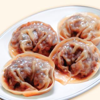 매콤하게 속을 채운 김치만두